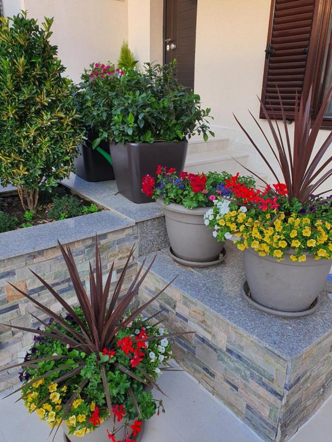 Holiday Home Barska Vila Ngoại thất bức ảnh